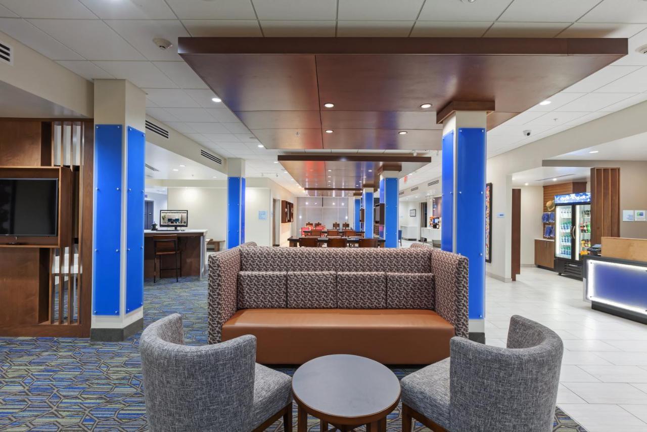 Holiday Inn Express & Suites Tulsa South - Woodland Hills By Ihg Buitenkant foto