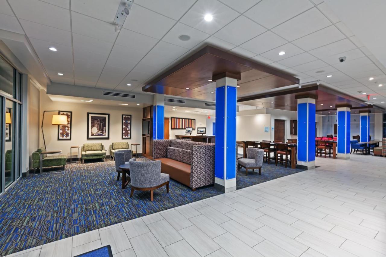 Holiday Inn Express & Suites Tulsa South - Woodland Hills By Ihg Buitenkant foto